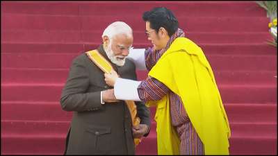 bhutanconfershighestcivilianhonourorderofdrukgyalpotopmmodi