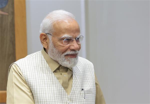 stablegovernmentwithadecisivemandateisreasonforreformsinthecountry:pmmodi