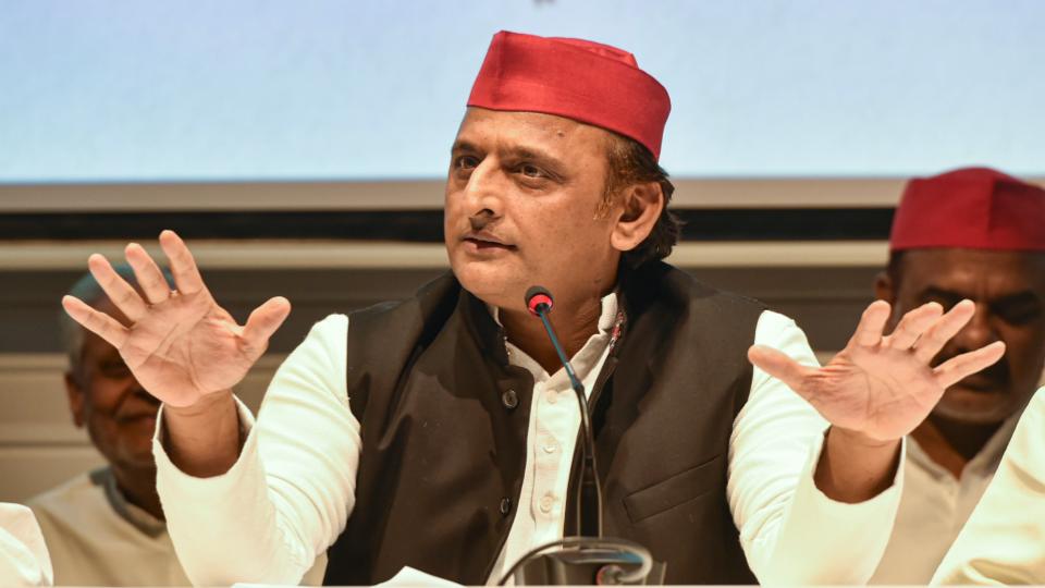 bjpwillwinonlyoneseatinupakhileshyadav