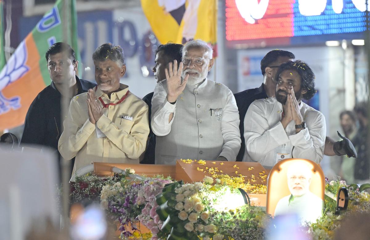 Naidu, PK thank PM Modi for roadshow in Vijayawada
