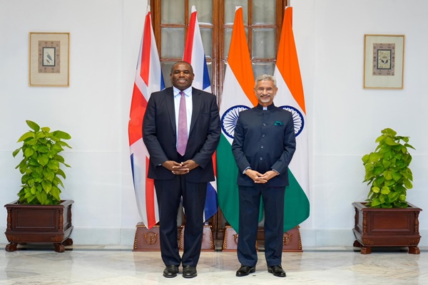 eamdrsjaishankarsaysindiaukbilateralrelationshipisveryimportantandhasenormouspossibilities