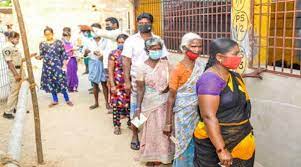 1795%pollingrecordedinfirst3hoursinbengal
