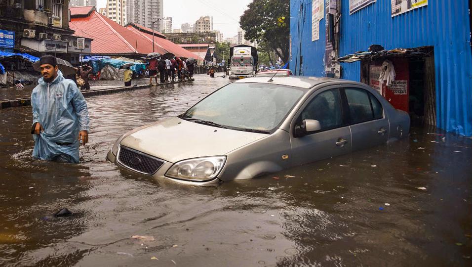 IMD Issues Red Alert For Karnataka, Gujarat, Maharashtra and Goa