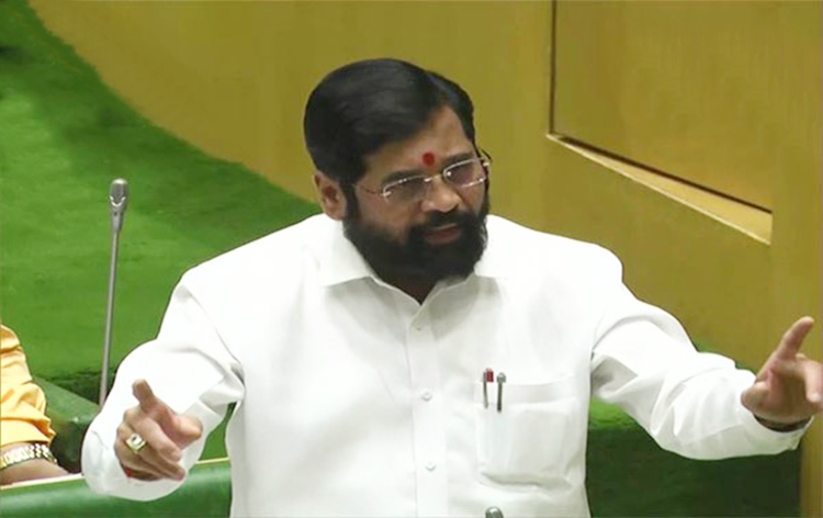 maharashtraassemblypassesunanimousresolutiontoincludemarathispeakingareasofkarnatakaintostate