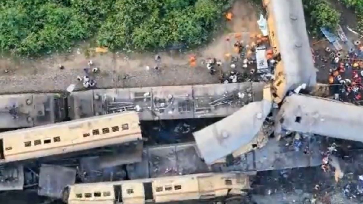 14dead50injuredinaptraincollision
