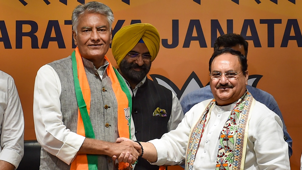 formerpunjabcongresschiefsuniljakharjoinsbjp