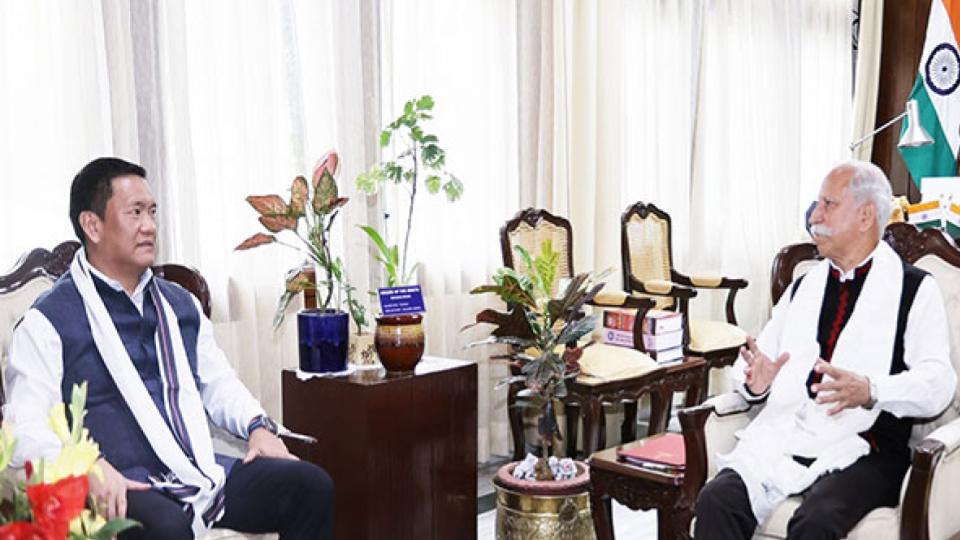 arunachalcmkhanducallsongovernorktparnaik