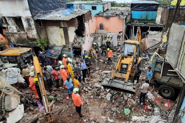 housecollapsesinmumbai;7injured