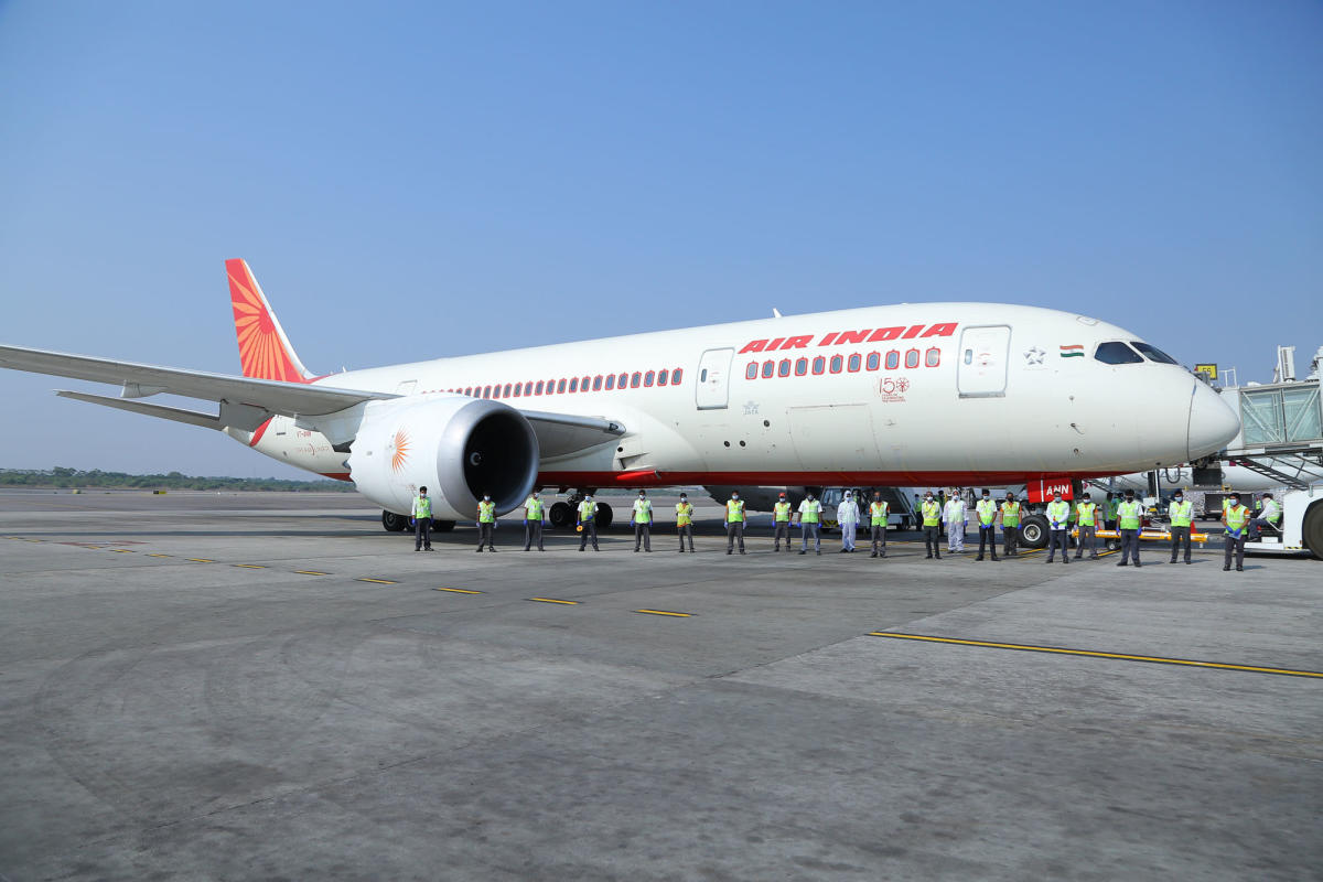 5specialflightstobringbackabout900strandedindiansfromgulfcountriestoday