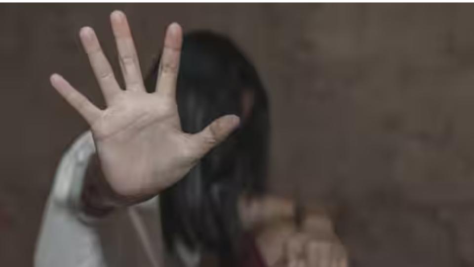 Deaf-mute woman 