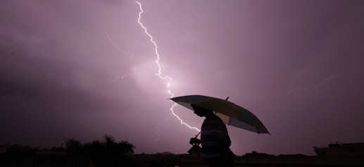 thunderstormthrowlifeoutofgearinjammu