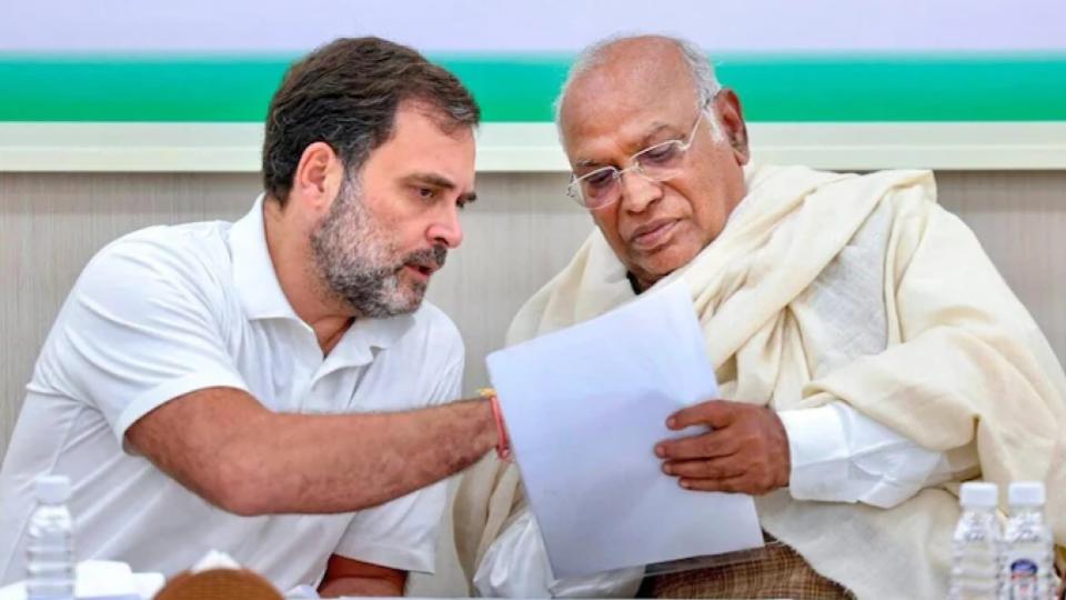 Rahul meets Kharge as Congress alleges 