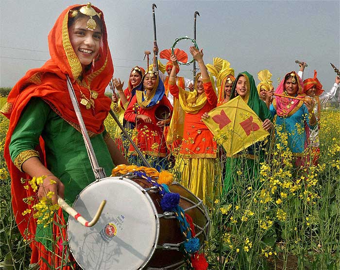 basantpanchamiisbeingcelebratedtoday