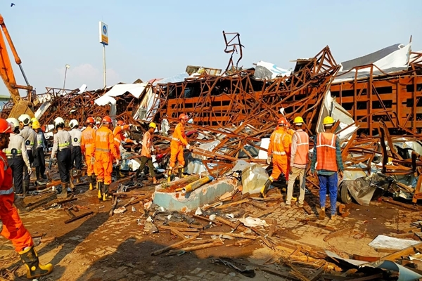 Death Toll In Ghatkopar Billboard Collapse Tragedy In Mumbai Raises To 16