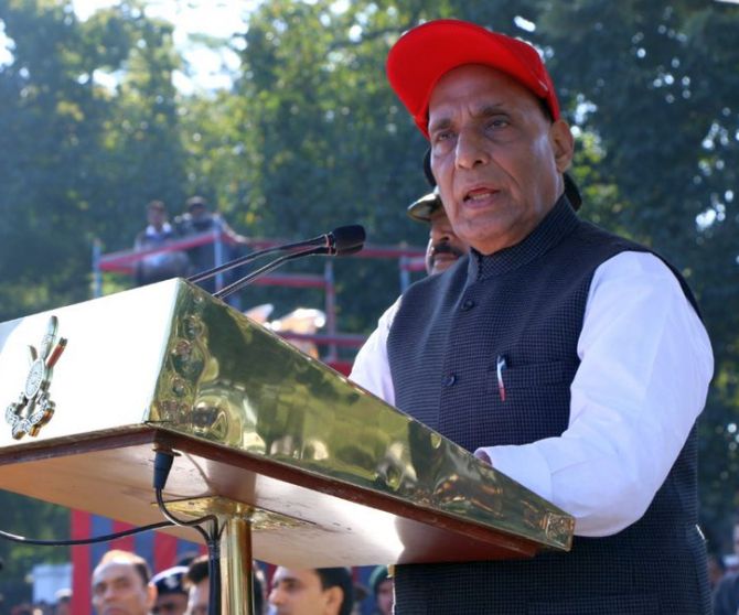 needtobealertagainstpakistan:rajnathsingh