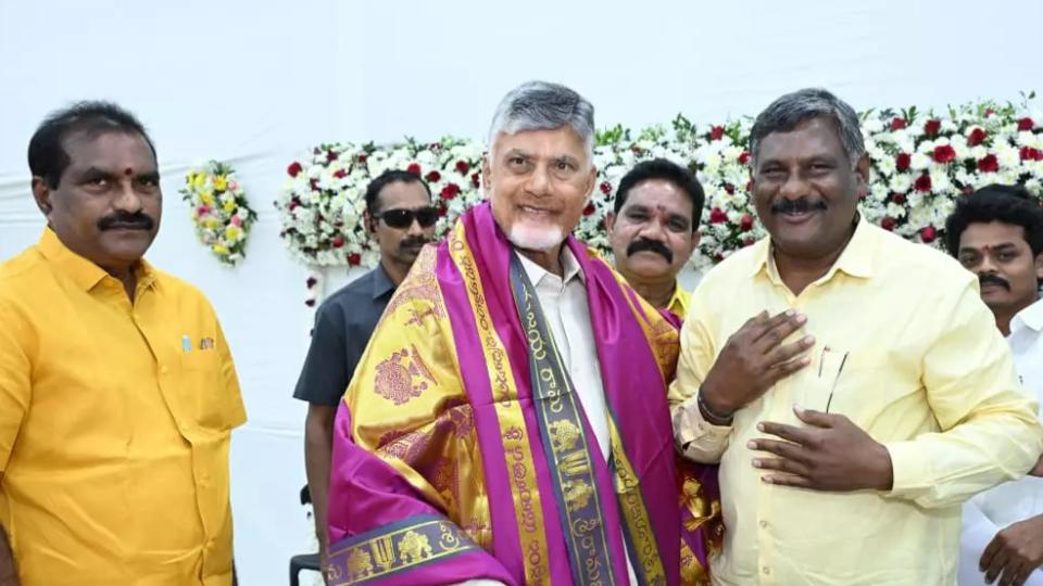 CM Naidu Meets Polavaram Project Rehabilitated Families