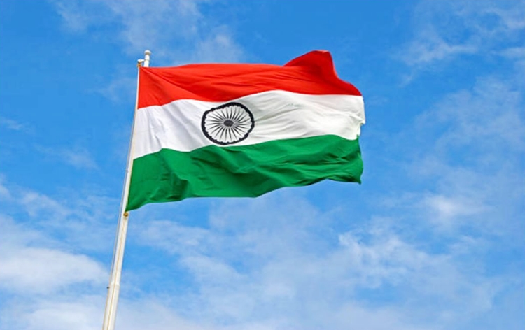 bmcdecidestodistributenationalflagineveryhouseinmumbai
