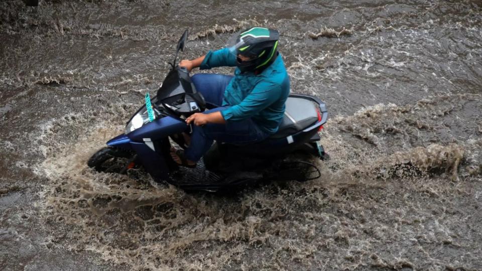 Overnight Rains Waterlog Bengaluru Roads, Disrupt Morning Traffic