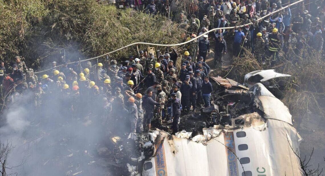 aircraftwith72onboardcrashesminsbeforelandinginnepal68including5indiansdead