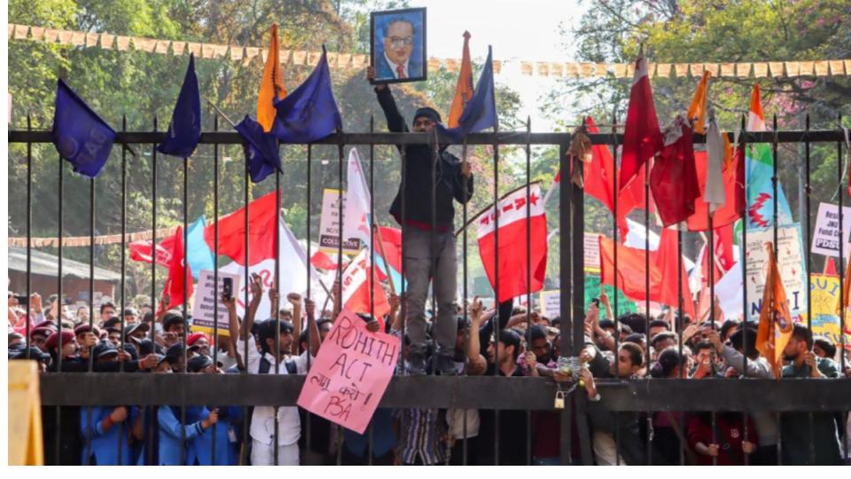 Fourteen protesters arrested at Jawaharlal Nehru University in Delhi