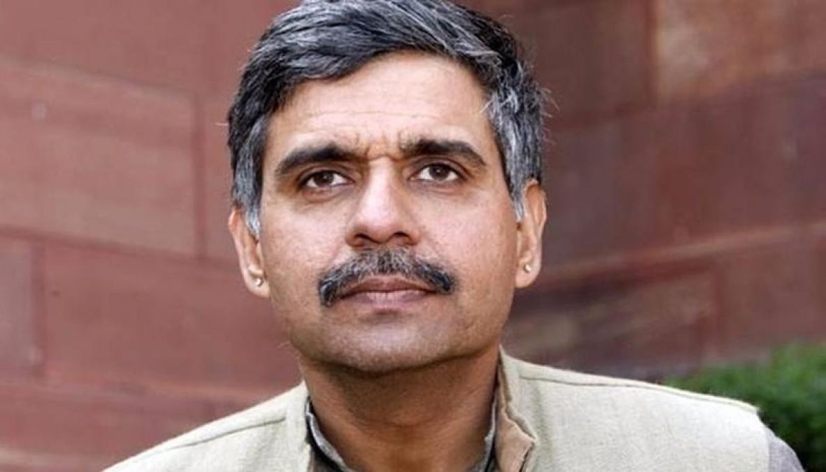 bjpmpslamssandeepdikshitforremarksaboutpolice