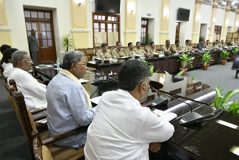 shivakumaraskskarnatakapolice‘areyoutryingtosaffronise?’