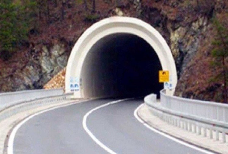 85kmlongtunnelbetweenqazigundandbanihalopenedfortraffic