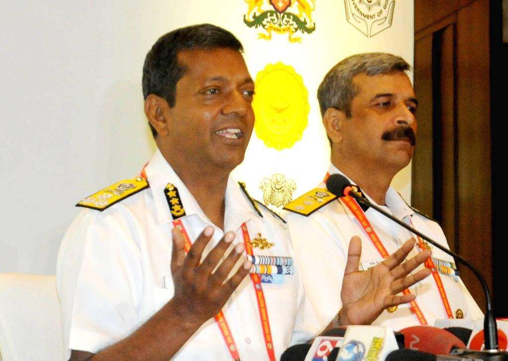 rakeshpaldirectorgeneralofindiancoastguarddiesofheartattack