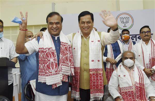 himantabiswasarmabecomesnewchiefministerofassam