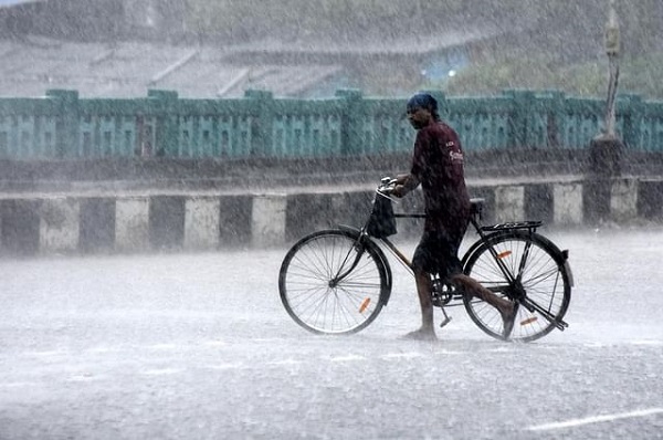 chennaiheavyandcontinuousrainslashesimdissueswarningfordec31jan1