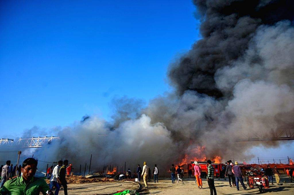 firebreaksoutatcampinmahakumbhmela
