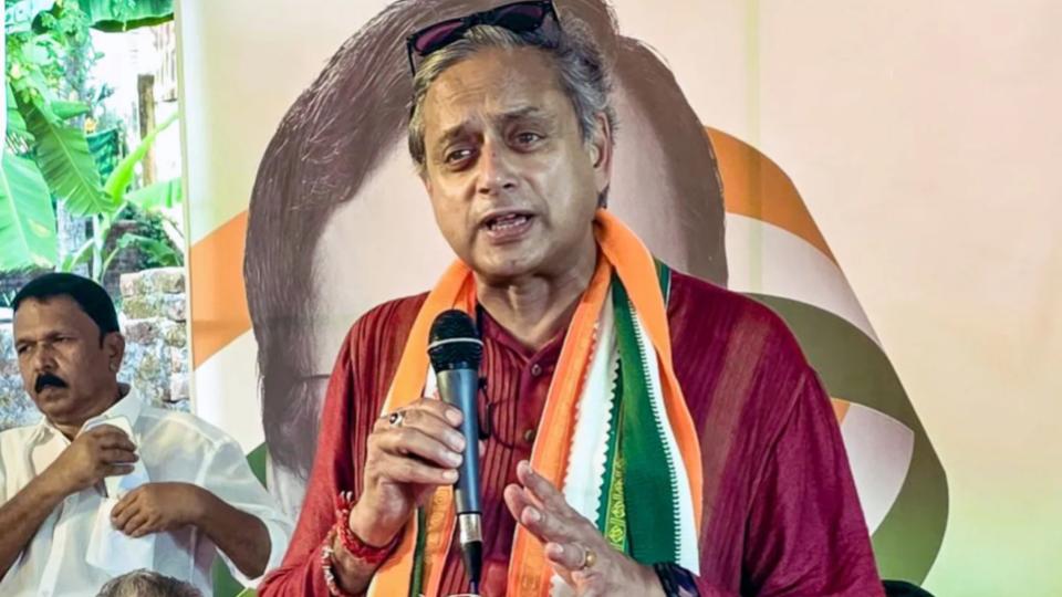 tharooropposesfullrenditionofvandemataramatofficialevents