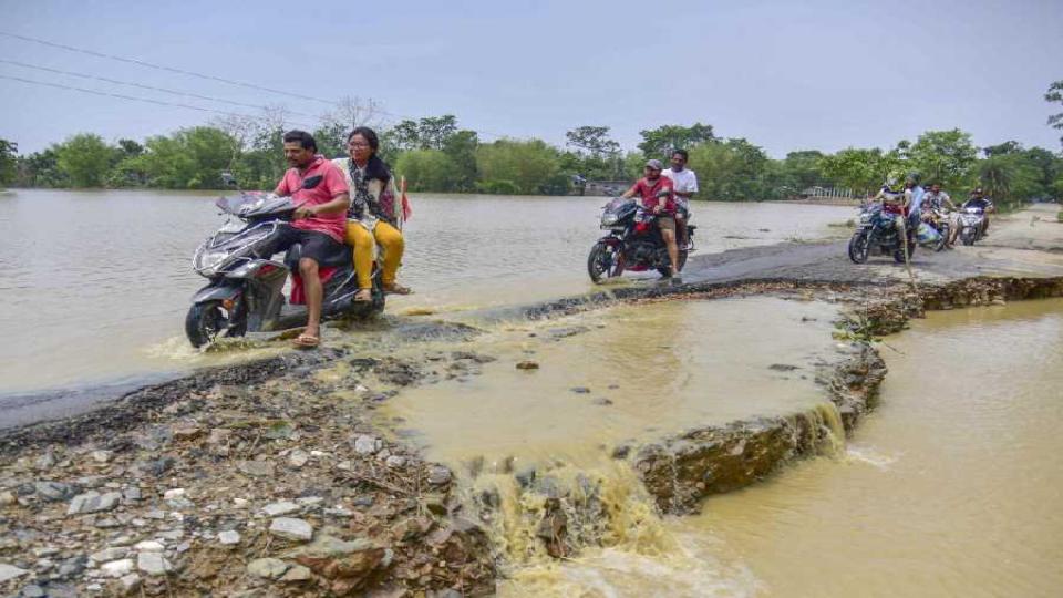 Several rivers in Assam flowing above danger level, CWC