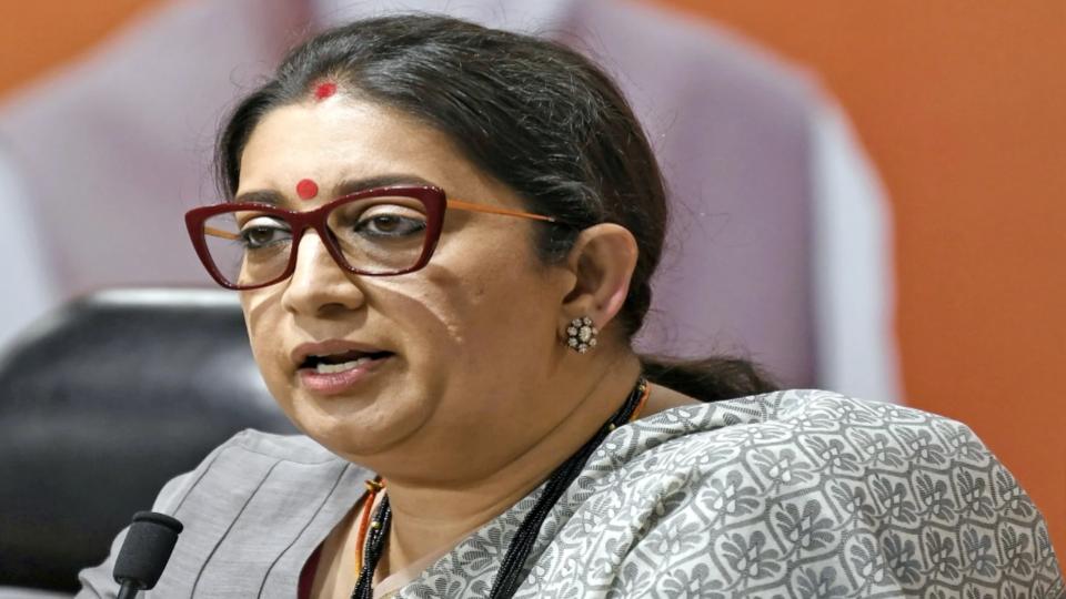 soniashowedlackoffaithinlordrambydecliningtempleinvitesmritiirani