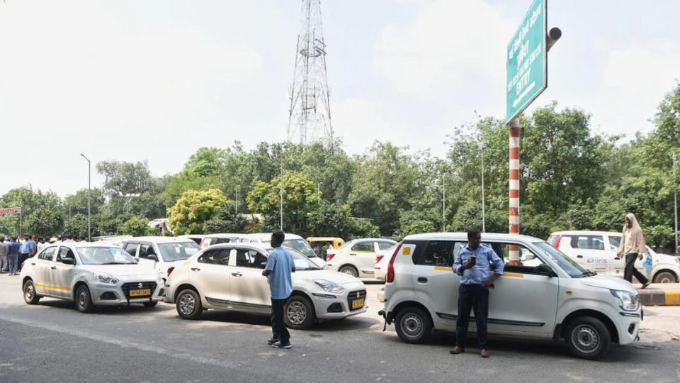 cabautodriverscallthreedaystrikeindelhifrommay21