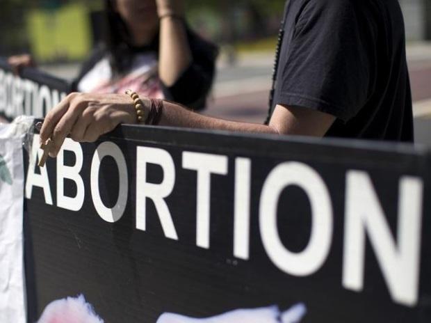 cabinetapprovesraisingofupperlimitforpermittingabortionsto24weeks