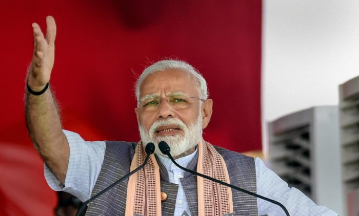 terroristsarewaitingforweakgovernmenttostrike:modi