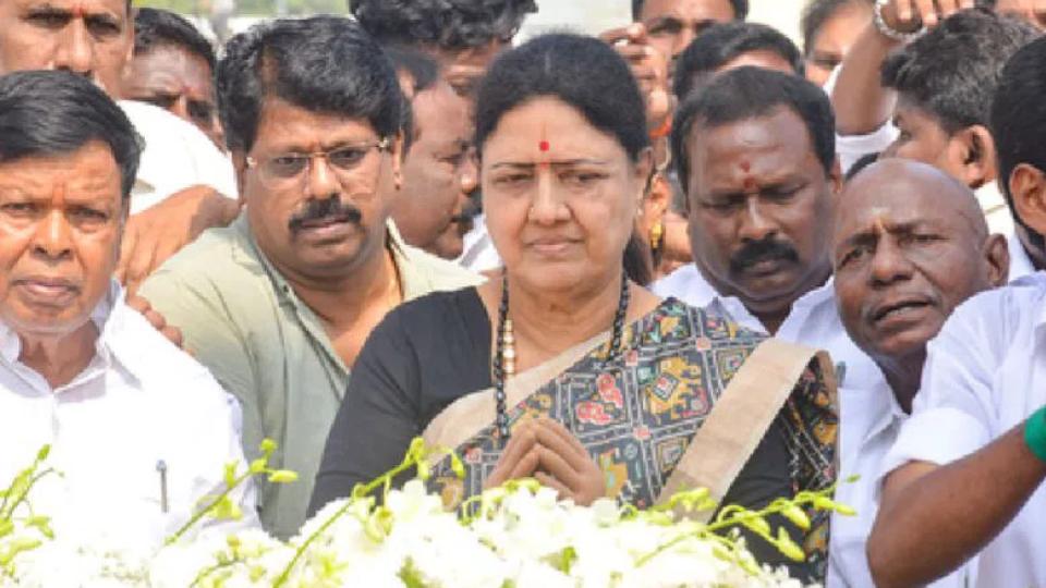 Sasikala set to announce the name of her new political party soon
