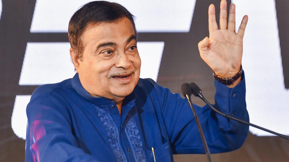 evsarethebestoptiontoreduceairpollutionmenace:unionministernitingadkari