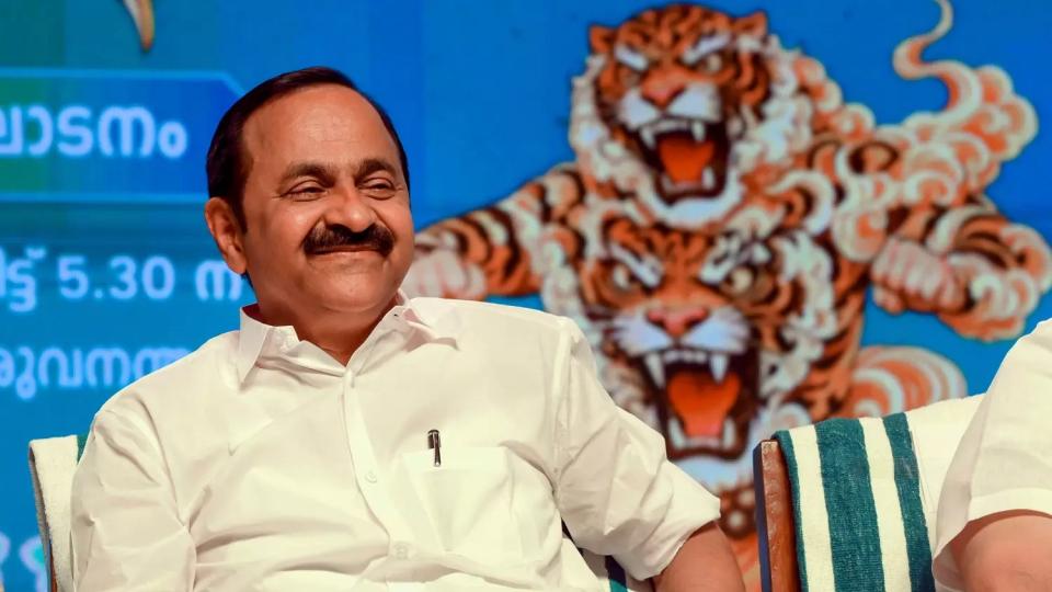 Keralam CM Defends Vande Mataram Protocol at Vice Prez Functions