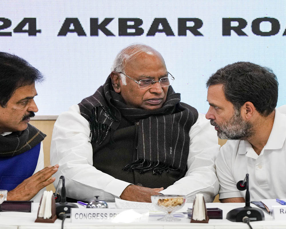 khargeaskspartyworkerstoensurecongresspartyvictoryin2024