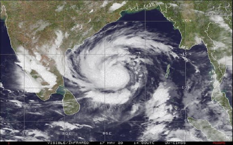 cycloneamphanintensifiesintosupercyclonicstorm