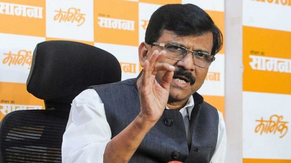 shivsenampsanjayrautsaysnarendramodiisinlovewithadolfhitler: