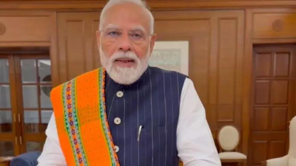 Varanasi Gen Z Donates Blood on PM Narendra Modi’s Birthday
