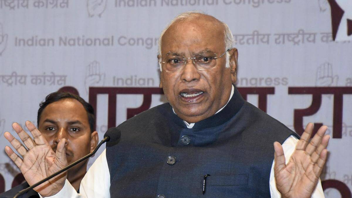 Congress mentioned 59 times, women barely: Kharge slams PM