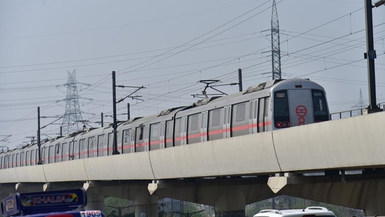 Services on Delhi Metro
