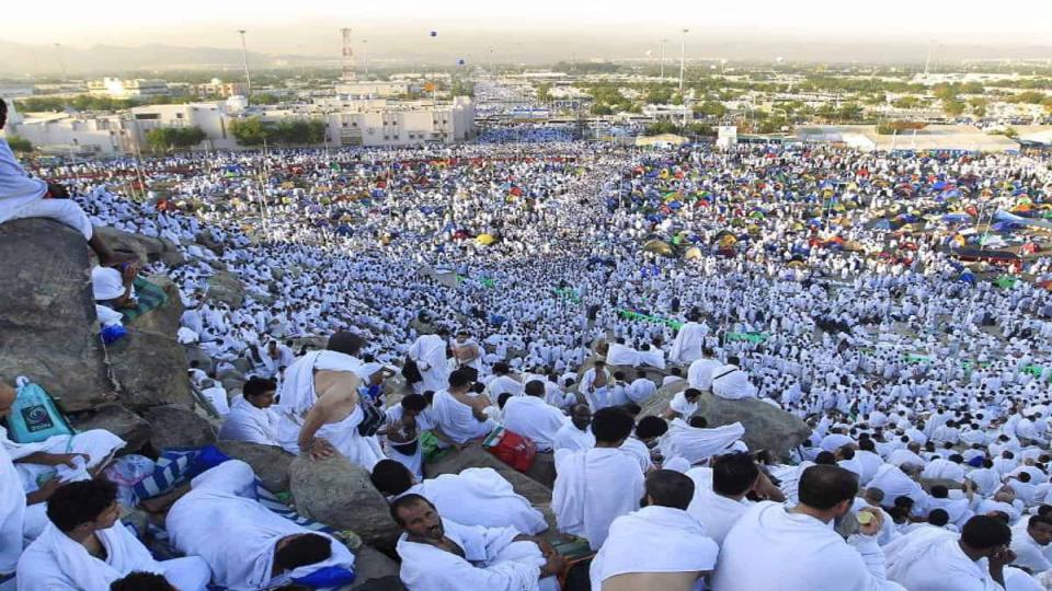 Saudi King to host kin of Palestinian martyrs, prisoners for Haj 2024