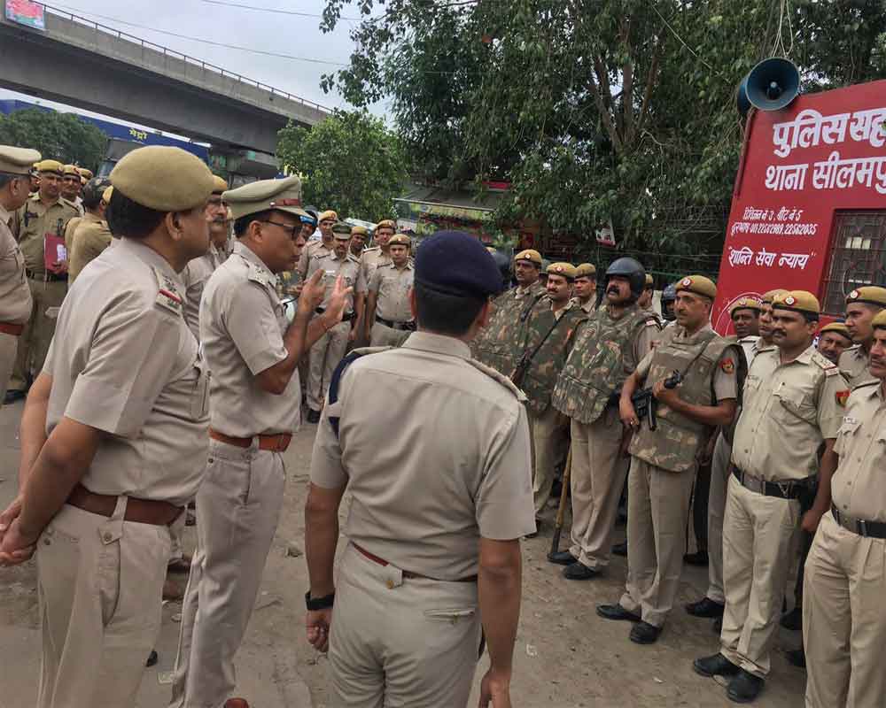 prohibitoryordersinnortheastdelhipoliceconductsflagmarch