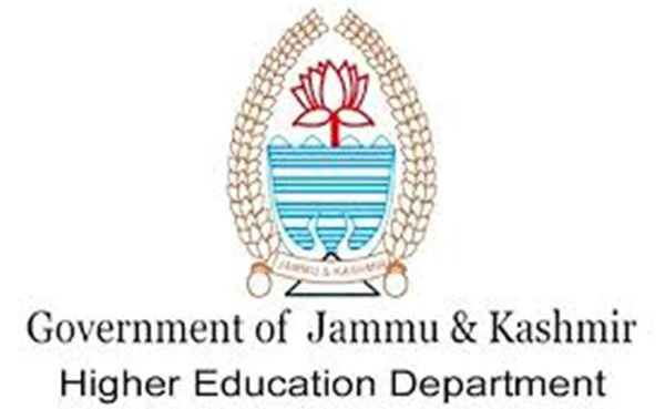 over1000governmentschoolstoreceivesanitarypadvendingincineratormachinesinjk