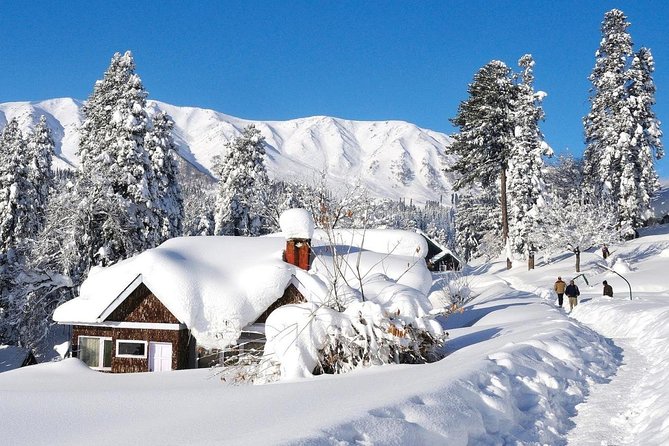 freshsnowfallinmanypartsofkashmir